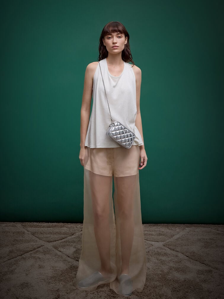 حقيبة أبفرا الصغيرة المبطّنة بحزام كروس بودي أنيق, فضي, hi-res