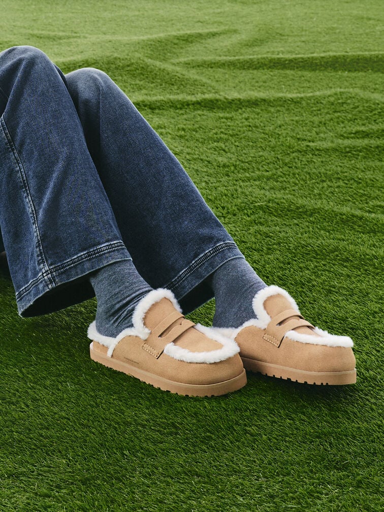 حذاء بلاتفورم بفرو معاد التدوير, رملي, hi-res