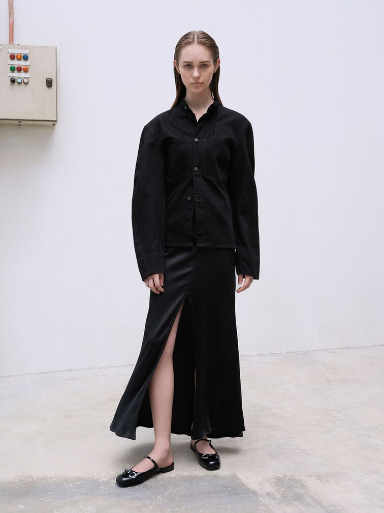 صندل مسطح بمقدمة مغلقة ومزين بلمسات معدنية, صندوق أسود, hi-res