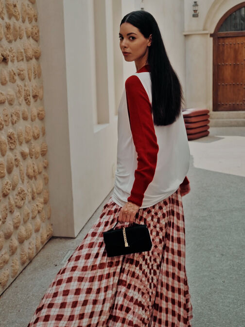 حقيبة تايزيا صغيرة من الساتان بمقبض سلسلة, أسود, hi-res