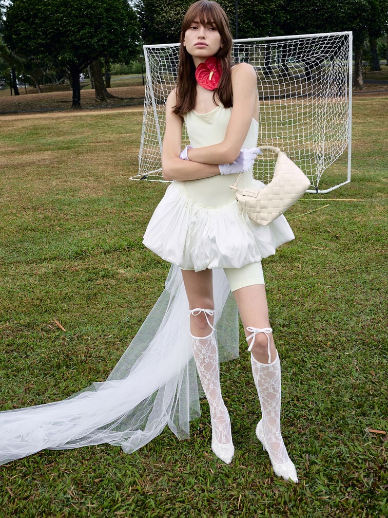 حقيبة كتف إيفيت بتصميم منسوج, كريمي, hi-res