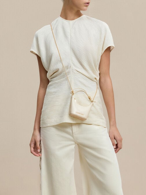 حقيبة أوغستين حجم مايكرو بذراع بتصميم سلسلة ونقشة جلد الأنقليس, كريمي, hi-res