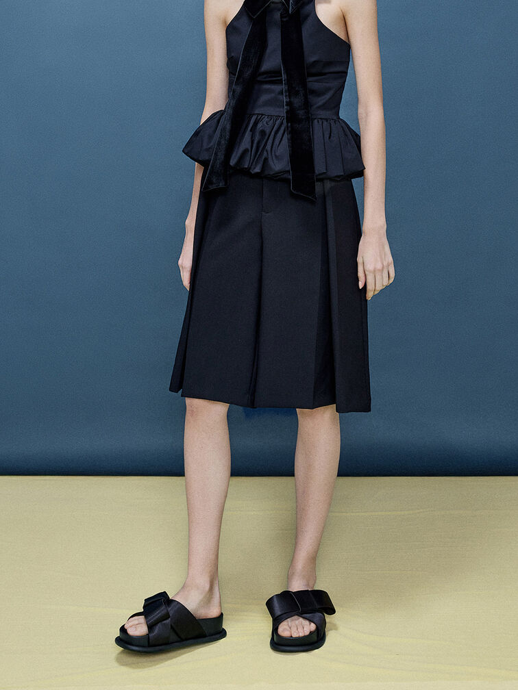 صندل مسطح من الساتان مزين بفيونكة, أسود خشن, hi-res