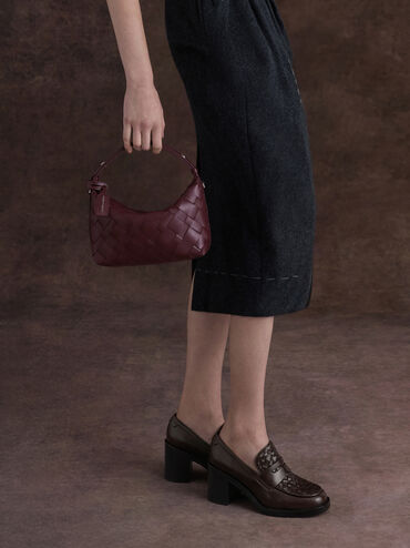 حقيبة كتف إيفيت بتصميم مضفور وتصميم معدني لامع, أحمر توتي فاخر, hi-res