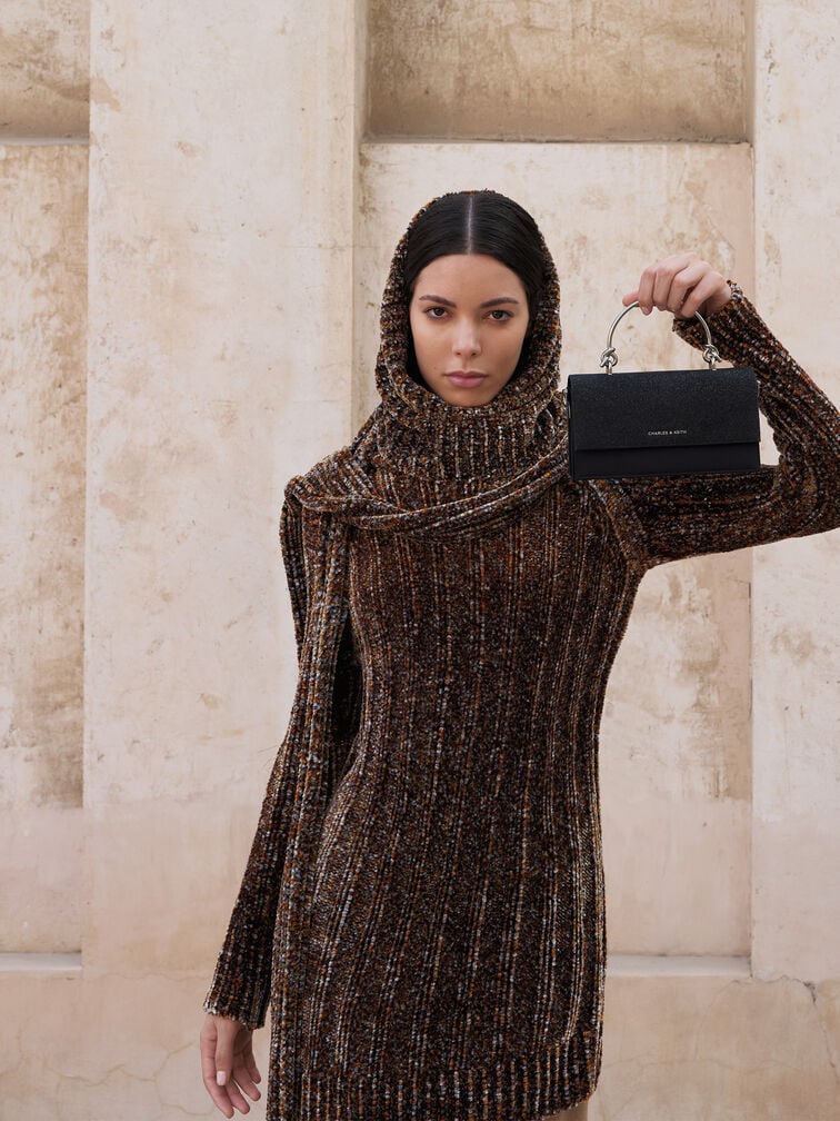 محفظة كريستين بسلسلة وتصميم لامع, أسود كلاسيكي, hi-res