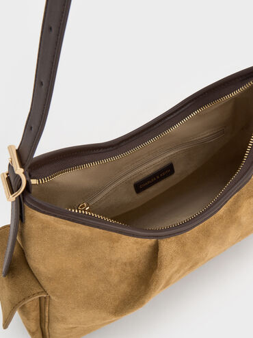 شنطة كتف كاي بجيب جانبي من جلد شامواه معاد تدويره, رملي ذهبي هاديء, hi-res