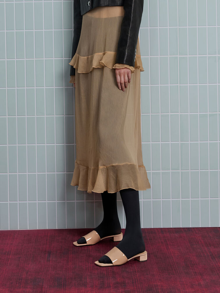 حذاء ميول بكعب وجلد لامع وبسيور عريضة, لون البشرة الطبيعي, hi-res