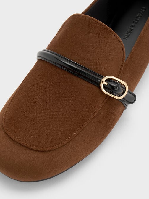 حذاء لوفر شامواه صناعي بحزام ومشبك, بني, hi-res