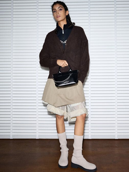 حقيبة توت أتوود بنمط مجعد مزين بسلسلة, أسود كلاسيكي, hi-res