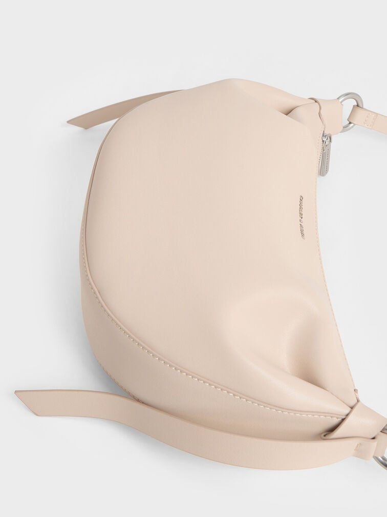 حقيبة كالا بتصميم هلالي أنيق, شوفاني, hi-res