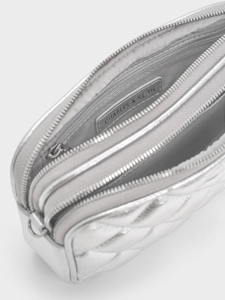 حقيبة أبفرا الصغيرة المبطّنة بحزام كروس بودي أنيق, فضي, hi-res