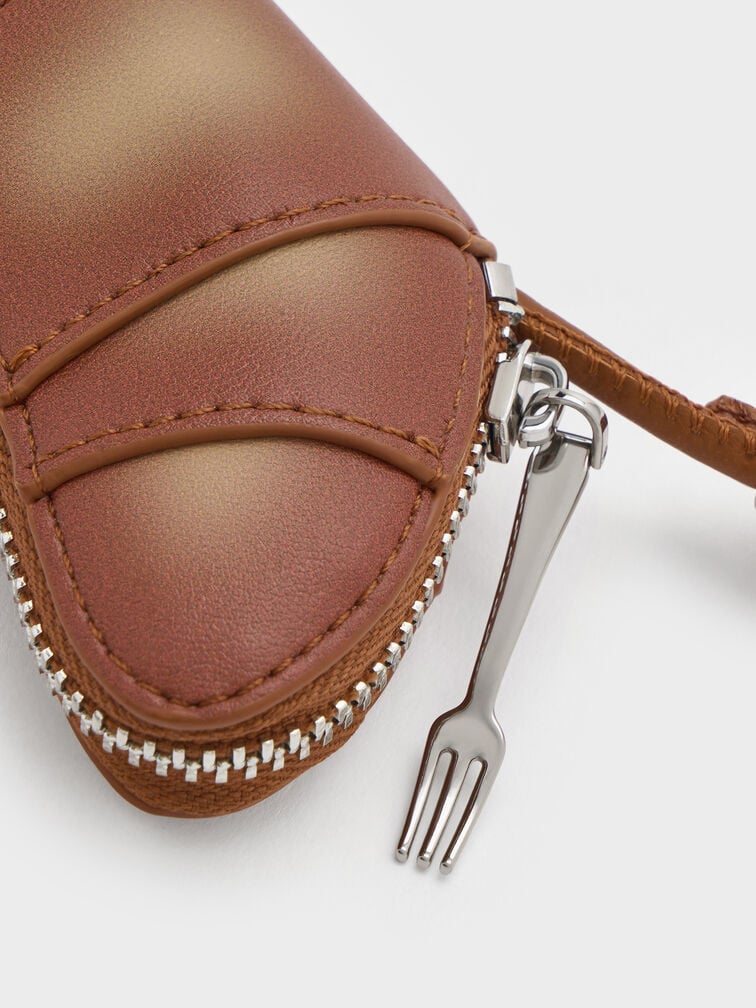 علّاقة أنيقة على شكل كرواسون, بيج جوزة الطيب, hi-res