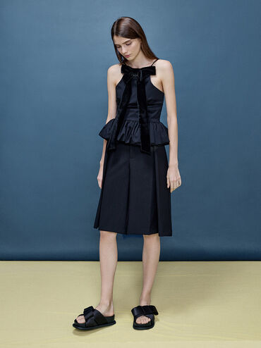 صندل مسطح من الساتان مزين بفيونكة, أسود خشن, hi-res