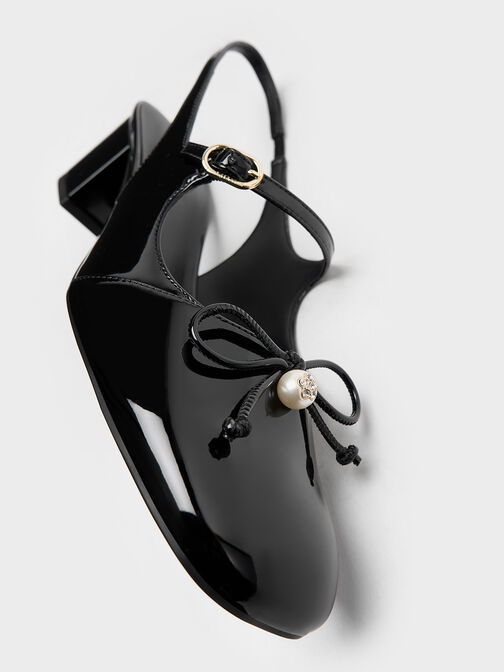 حذاء ماري جاين بكعب عالٍ بامب لامع بحزام خلفي ومزين بفيونكة وكريستال لؤلؤي, أسود براق, hi-res