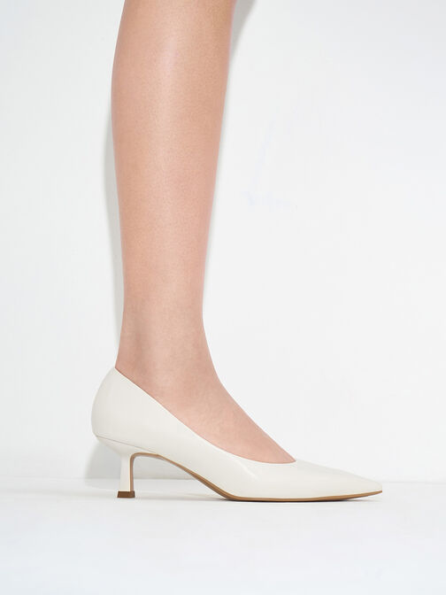 حذاء إيمي بمقدمة مدببة وكعب القطة لأناقة تناسب كل إطلالة, أبيض طباشيري, hi-res