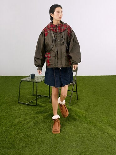 حذاء بوت للكاحل مبطن بالفرو وبنعل مضلع, بني, hi-res