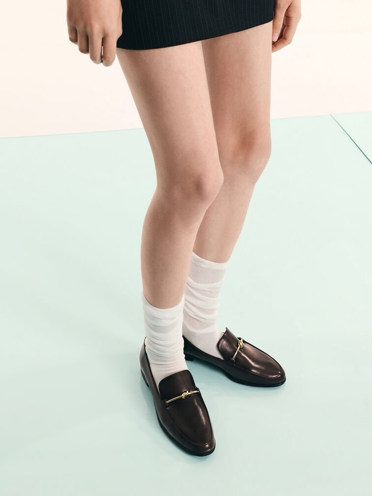 حذاء لوفر بإكسسوار معدني, بني داكن, hi-res