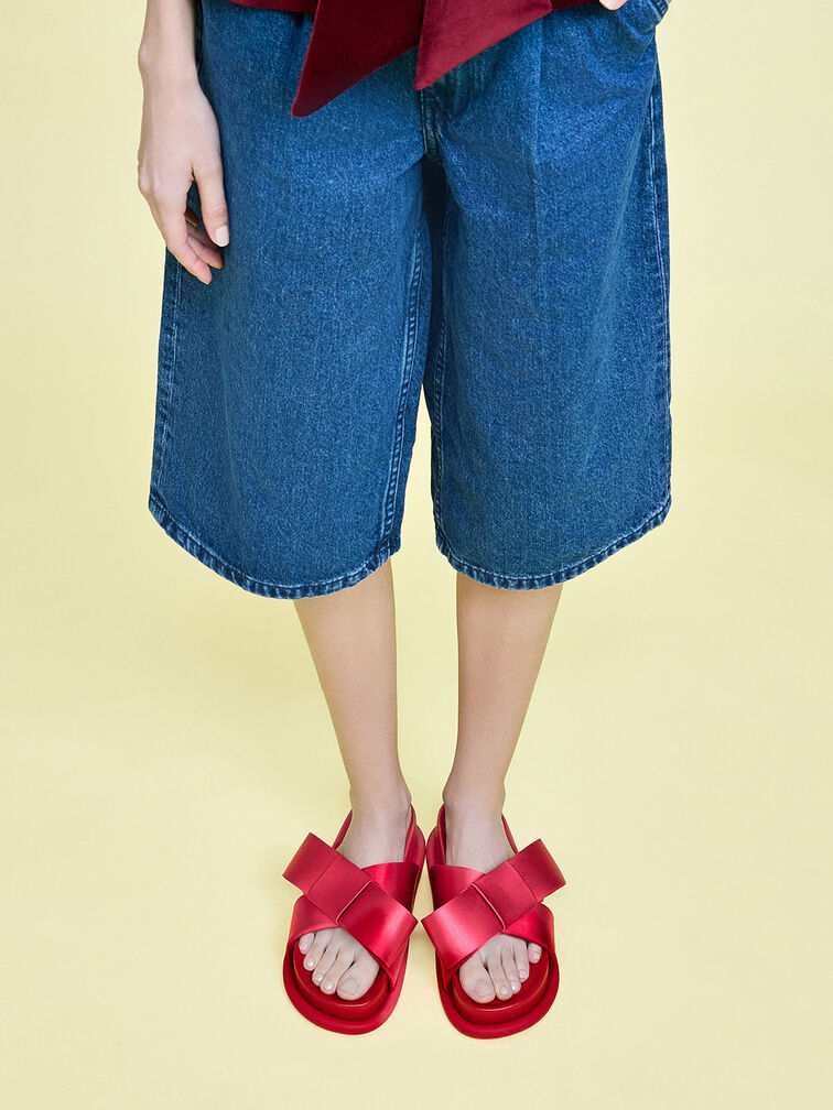 صندل مسطح مزين بفيونكة من الساتان, أحمر, hi-res