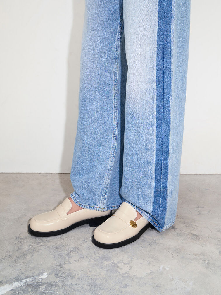 حذاء لوفرز هيتي بإبزيم معدني وحزام, أبيض طباشيري, hi-res