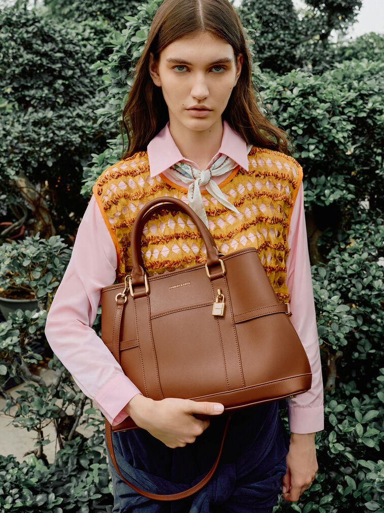 شنطة توت سكوتي, شوكولاتي, hi-res