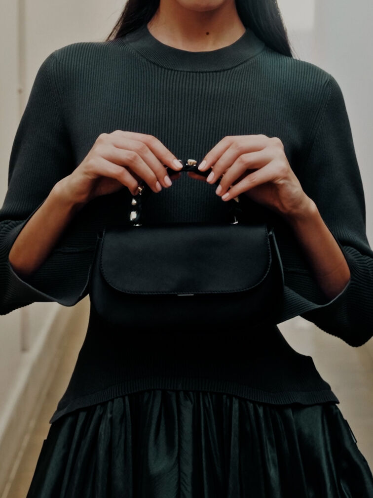 حقيبة إيليان من الساتان ومقبض يد علوي مرصع بالأحجار, أسود, hi-res