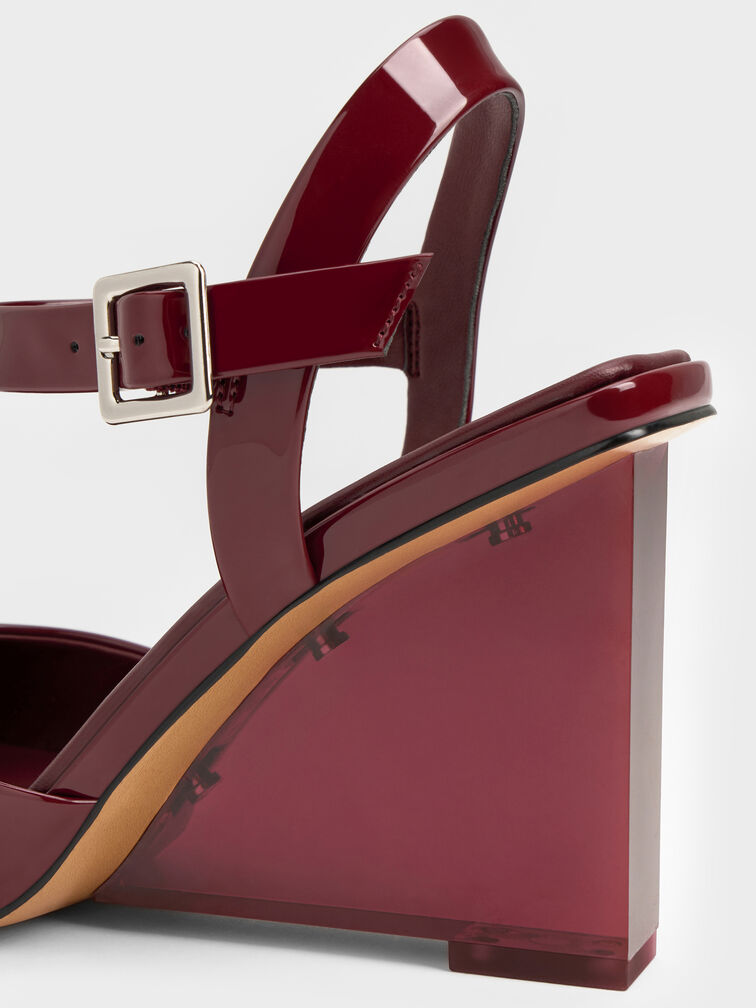 حذاء من الجلد اللامع بكعب ويدج, برغندي, hi-res