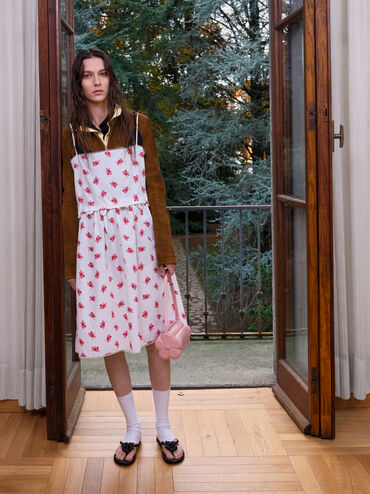 صندل مزين بالزهور المنتفخة, أسود خشن, hi-res