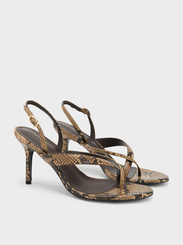 صندل ثونغ مكشوف طراز (ثونغ) وكعب ستيليتو وحزام خلفي بنقشة جلد الثعبان, نمط حيواني طبيعي, hi-res