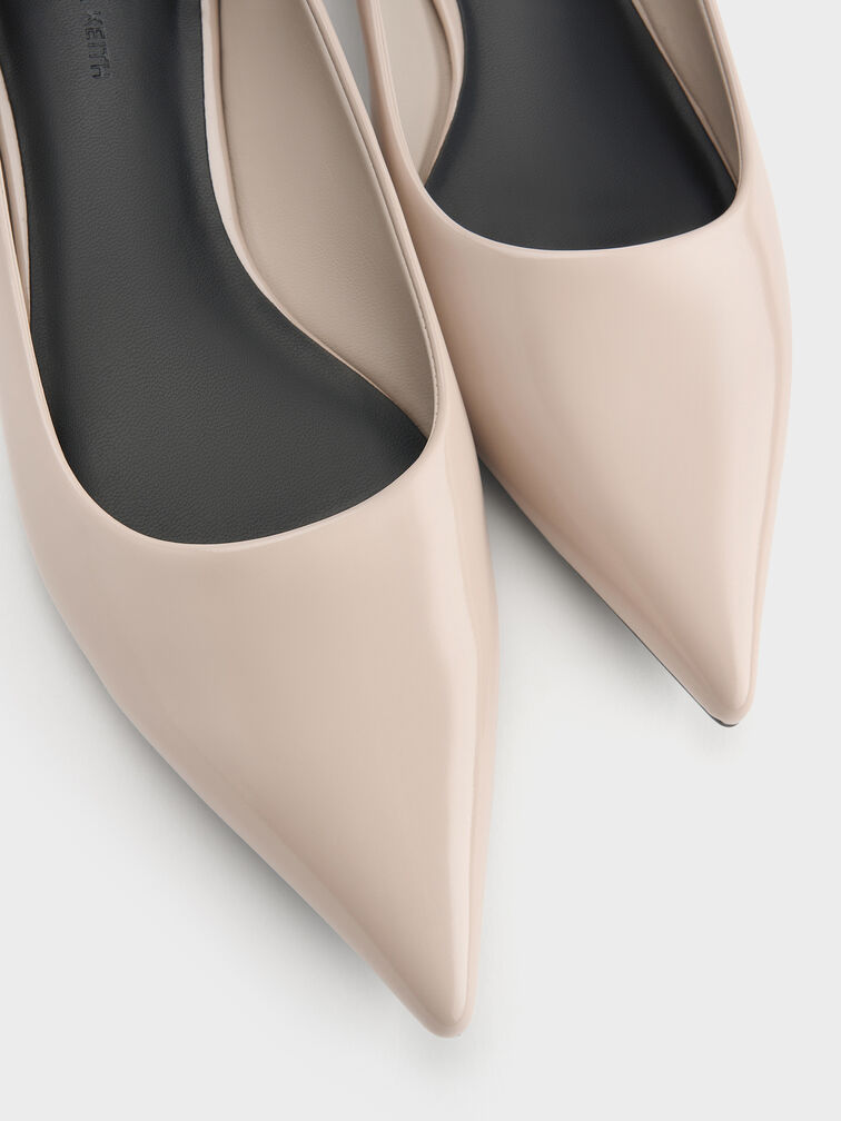 باليرينا إيرينا ميتاليك ومقدمة مدببة, رملي, hi-res