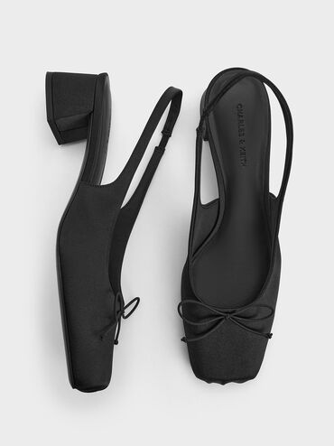 حذاء بامب ساديرا مفتوح من الخلف بمقدمة مربعة مزين بفيونكة من الساتان ومزود بحزام خلفي, أسود خشن, hi-res