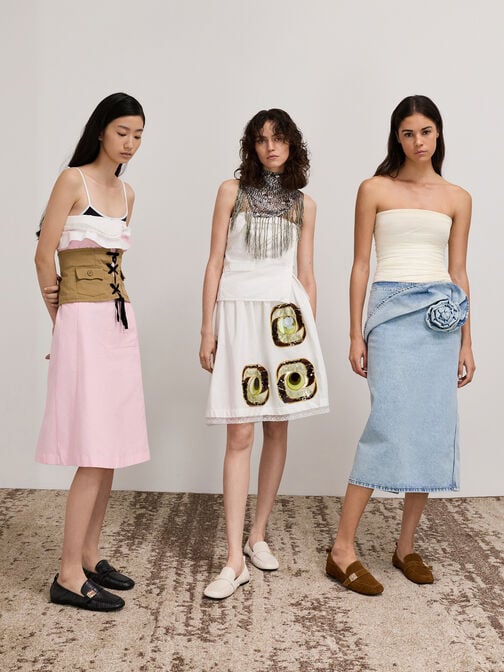 لوفرز كودي جلد مزين بمشبك معدني ومزموم, أسود, hi-res