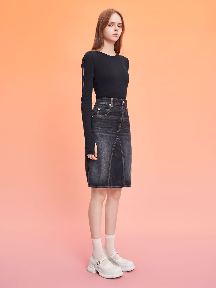 أحذية لوفر ماري جين المزودة بإبزيم – لون طباشيري